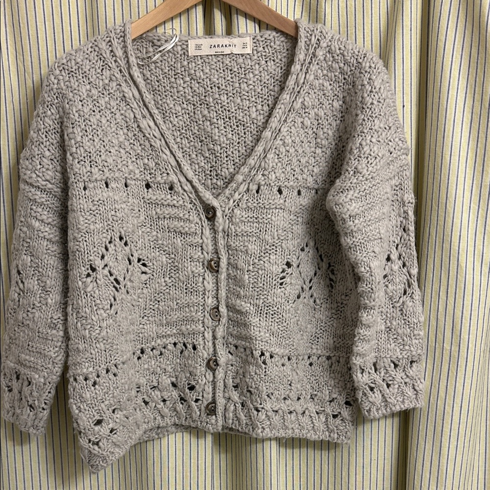 Zara Knit Cardigan in Light beige